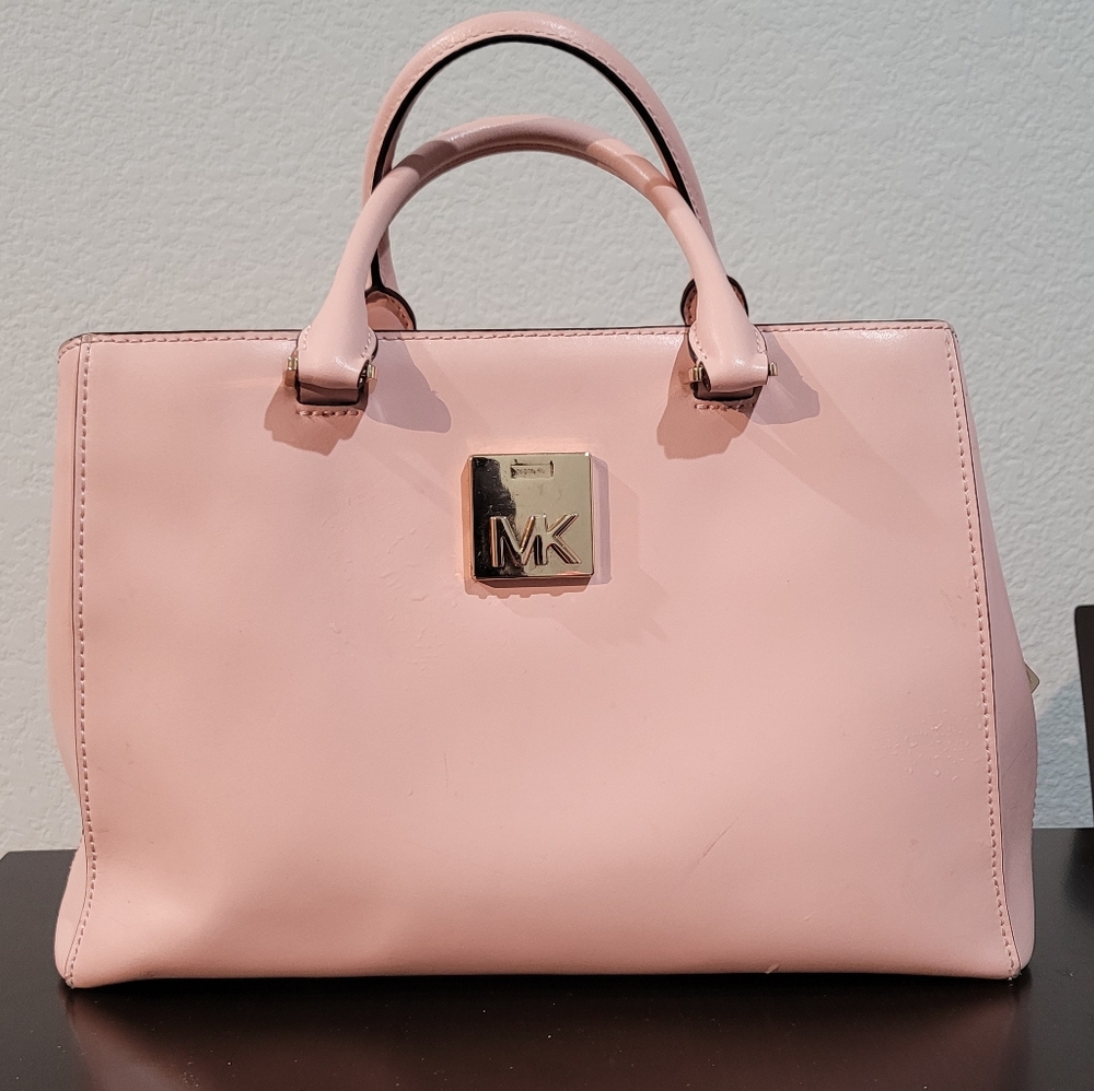 Michael Kors leather purse pink